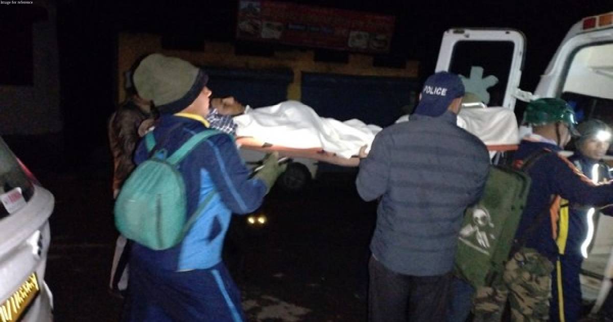 Uttarakhand: Two youths hospitalized after lightning strike